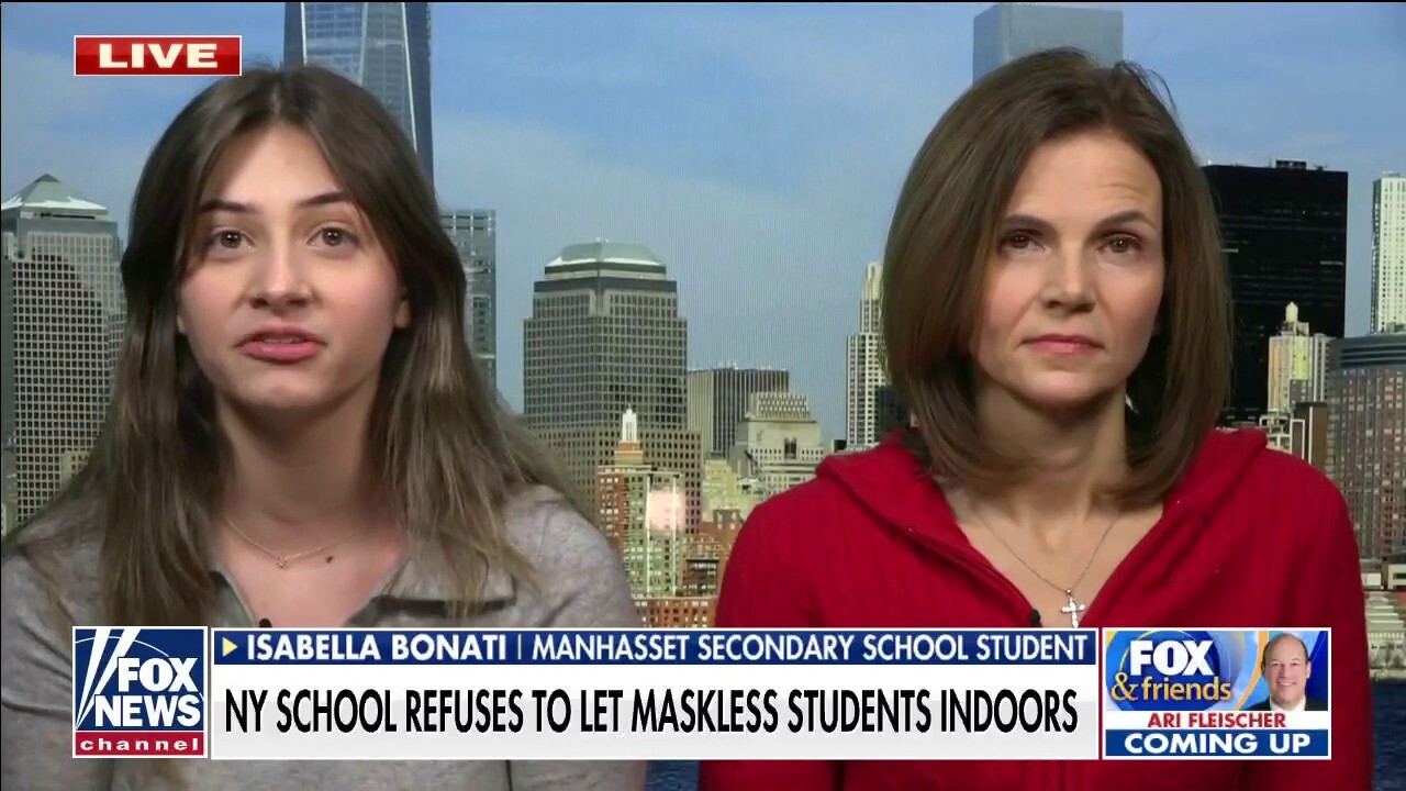 New York school refuses to let maskless students indoors