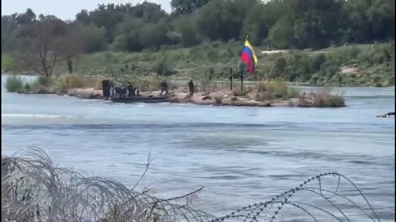 Illegal migrants claimed Texas island with planting of foreign flag, authorities say