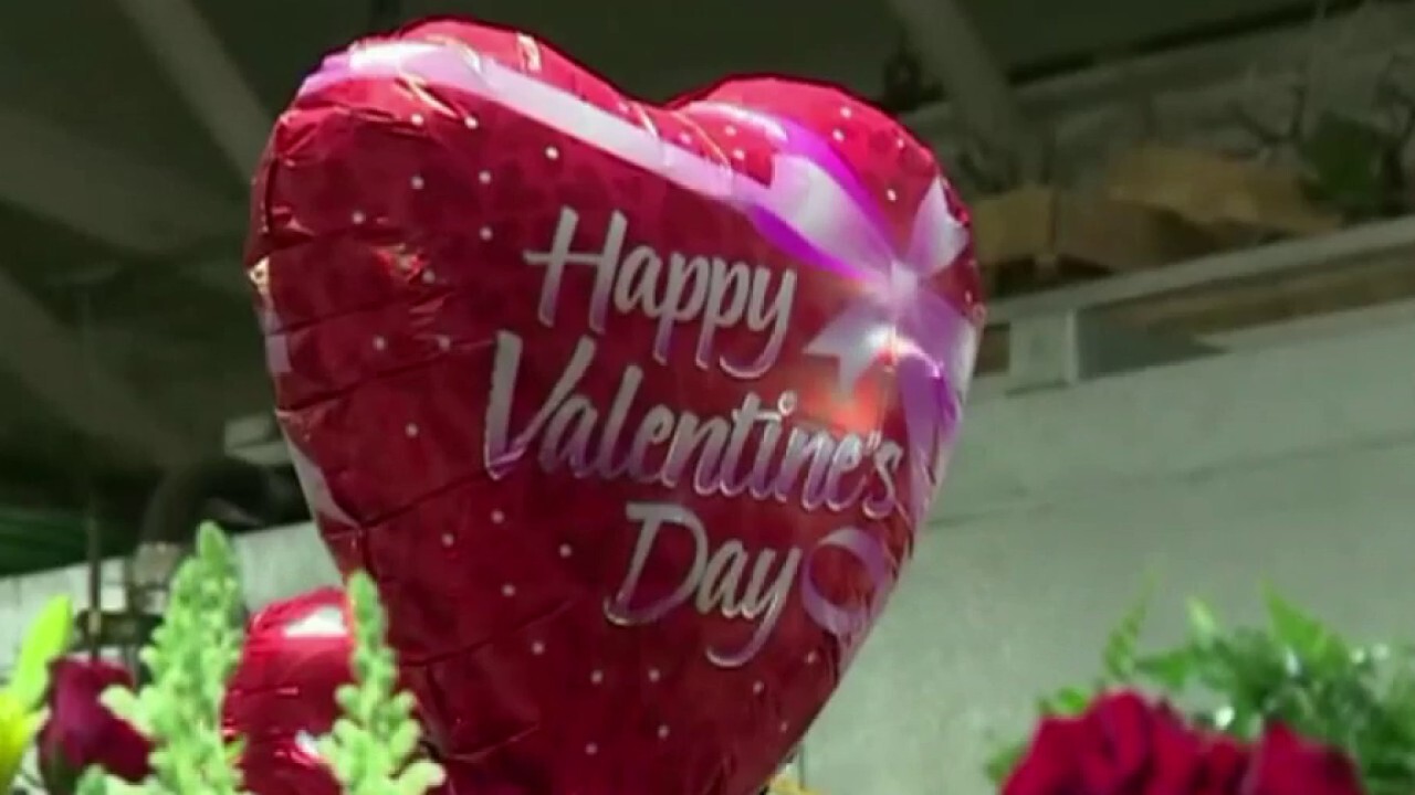 Single Americans say Valentine's Day is the most pressure-filled holiday