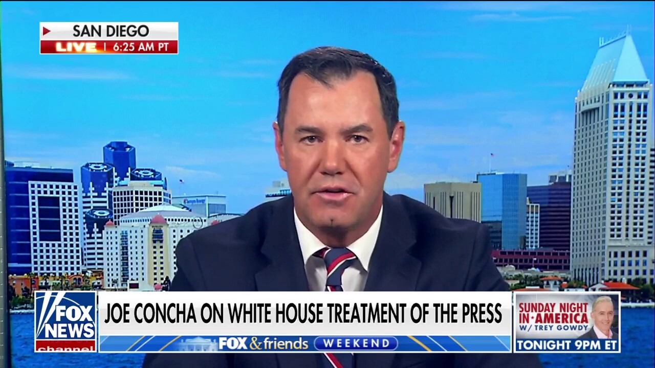 Joe Concha shreds White House for cutting multiple reporters' 'hard passes': 'Disturbing but not surprising'