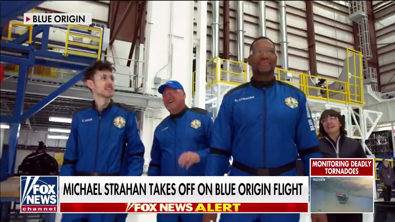 Michael Strahan, five others takes off on Blue Origin Flight
