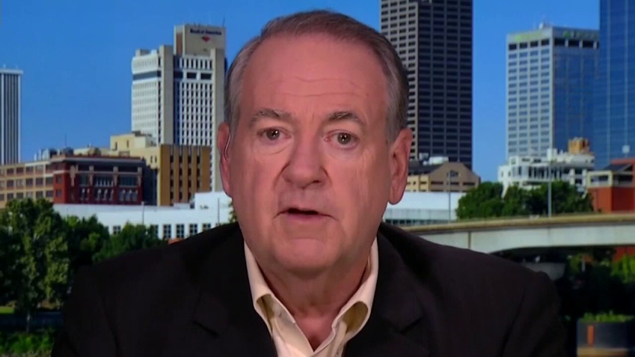 Gov. Mike Huckabee weighs in on religious voters, 2020 election