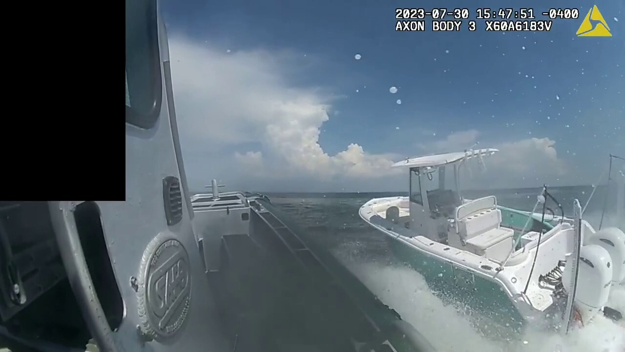 Florida deputy leaps onto runaway boat to stop it