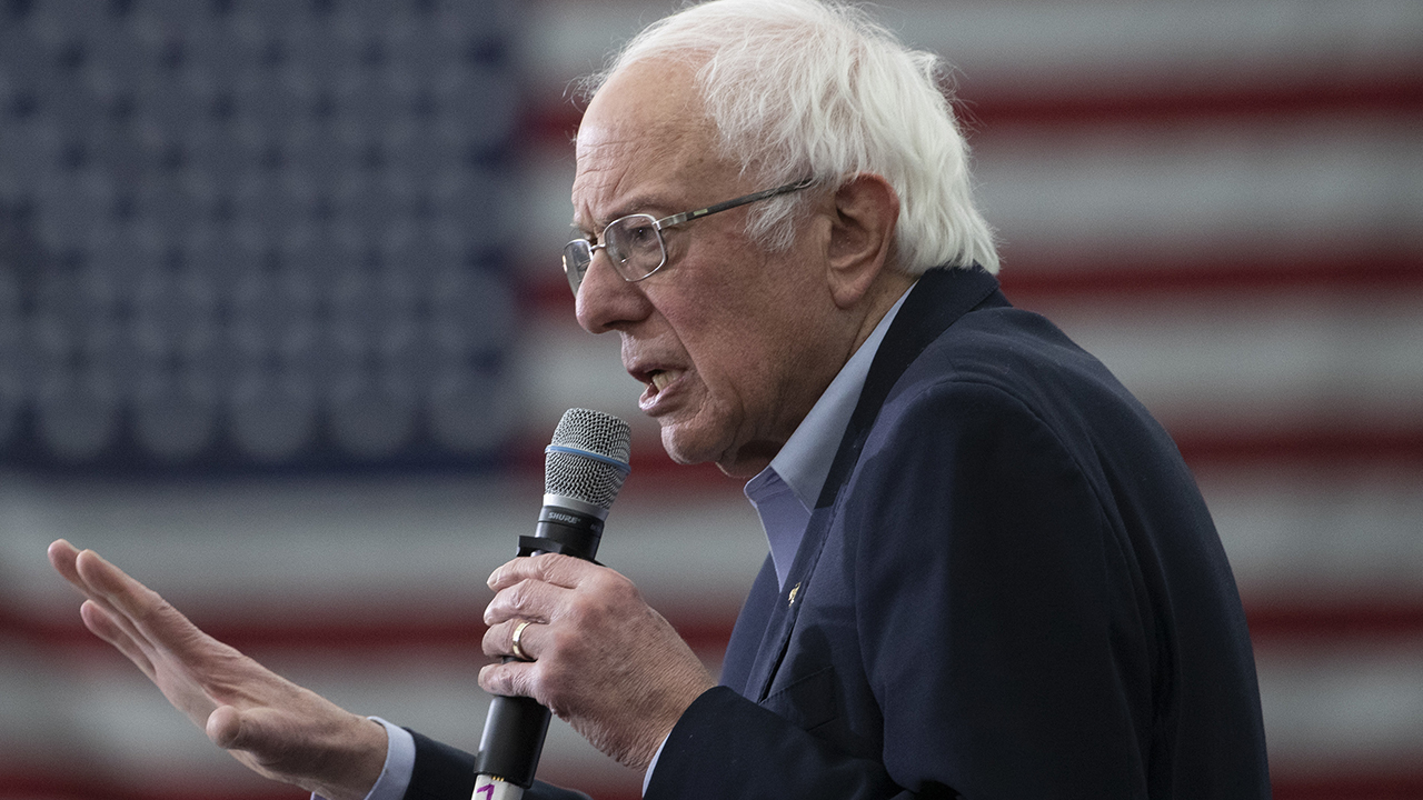 Sanders tears into Trump at New Hampshire rally