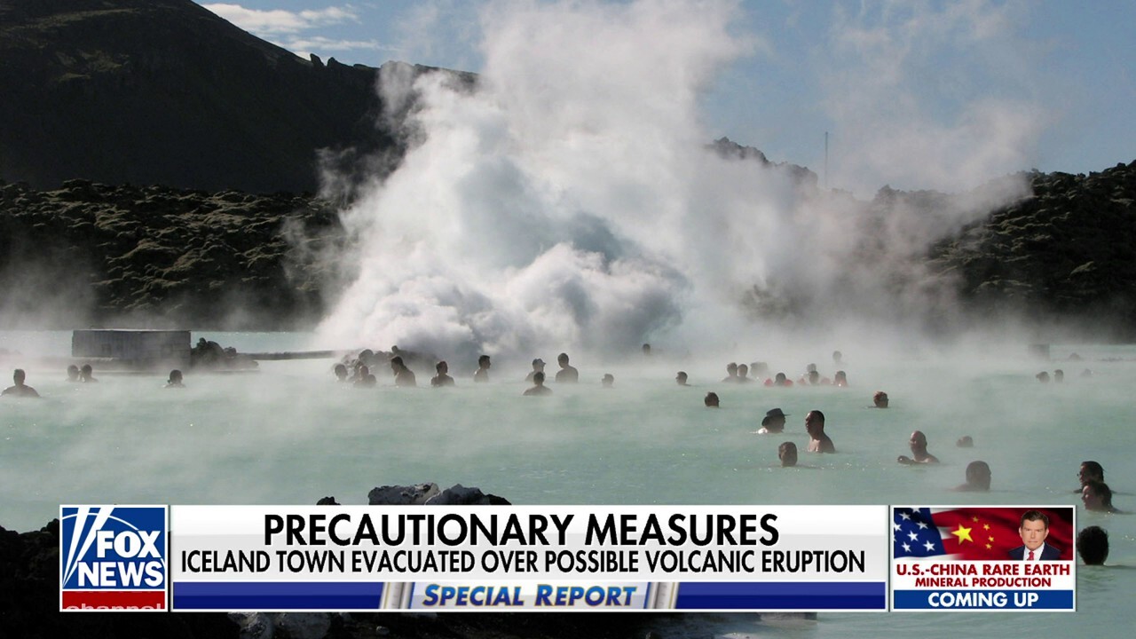 Iceland officials evacuating residents to prepare for volcano