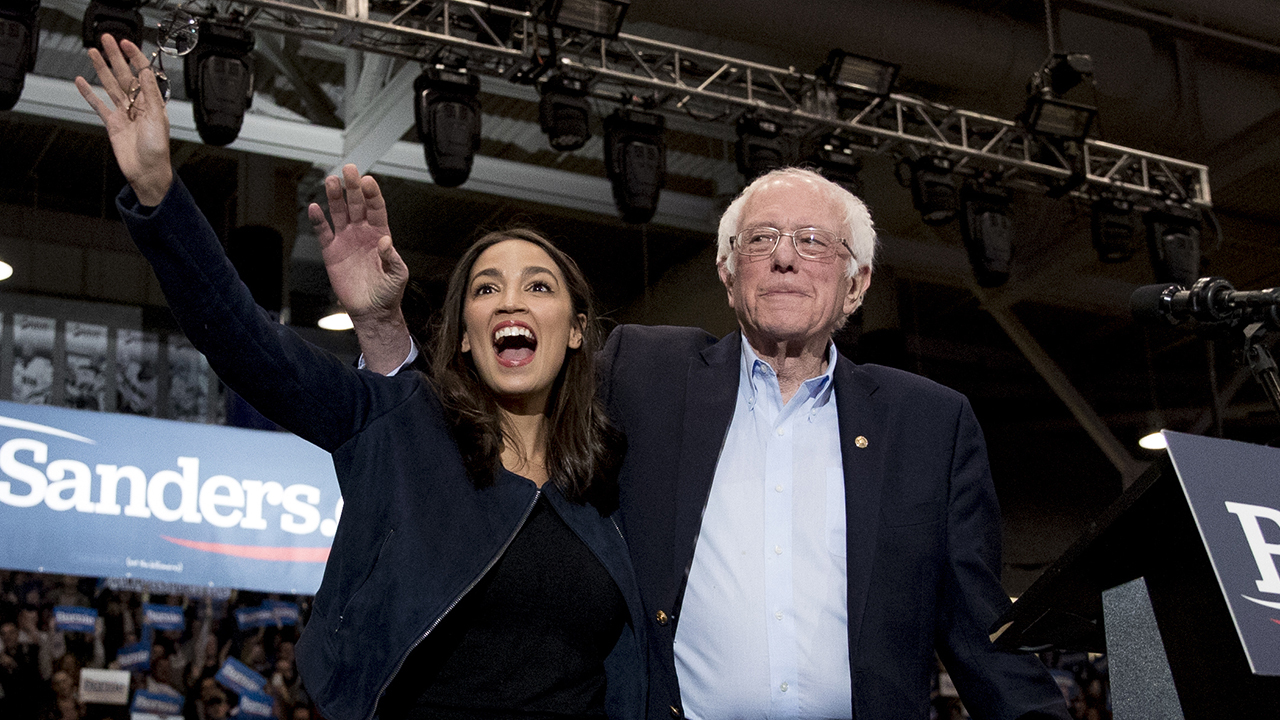 Sanders takes early lead as New Hampshire results trickle in