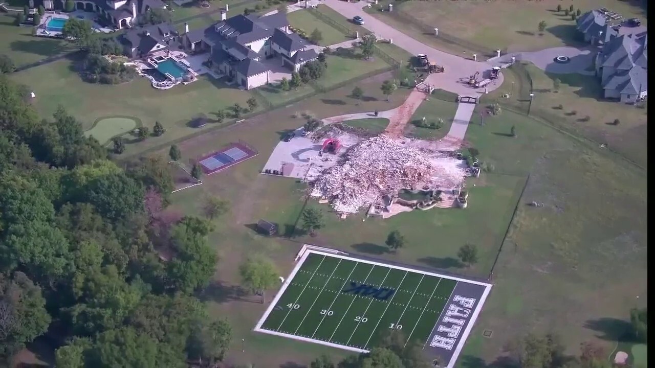 Cowboys’ Dak Prescott demolishes Texas mansion