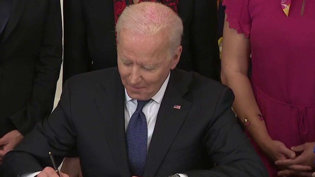 Biden Signs Bipartisan Anti Asian Hate Crimes Bill On Air Videos Fox News