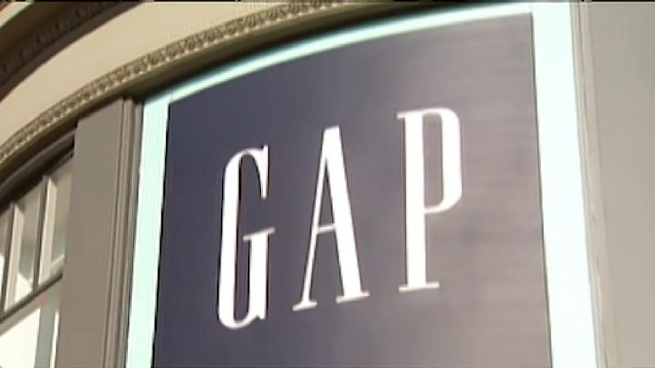 Kanye West teams up with Gap	