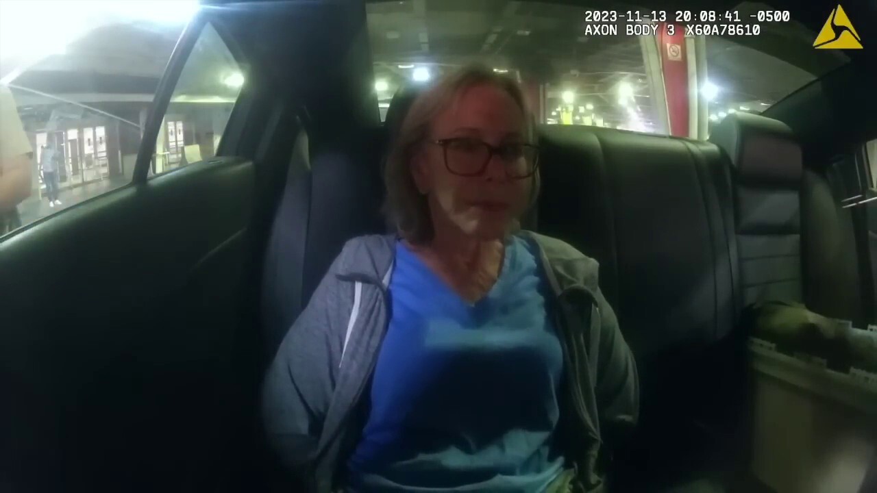 73 годишна баба беше видяна в нови видеозаписи да бъде арестувана