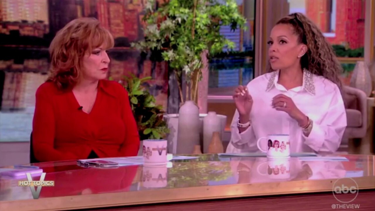 Joy Behar disagrees with Democrats calling Trump, Vance ticket 'weird'