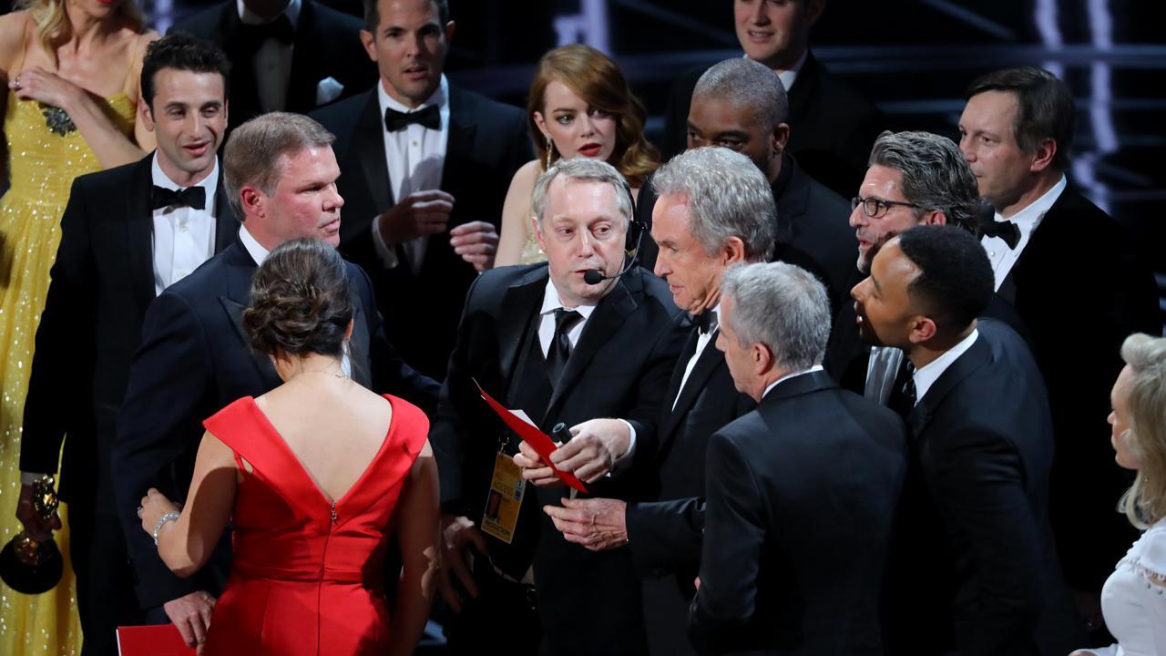 2017 Oscars a 'disaster' for Hollywood?