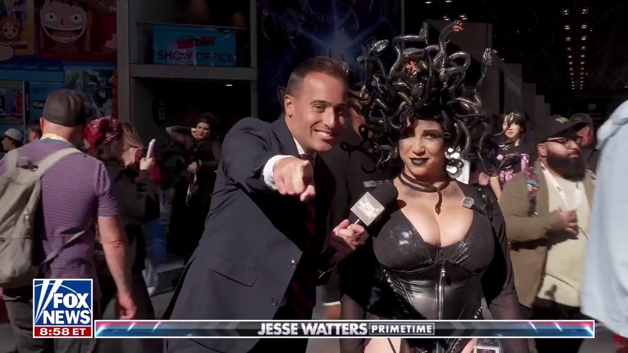 'Jesse Watters Primetime' visits New York Comic Con