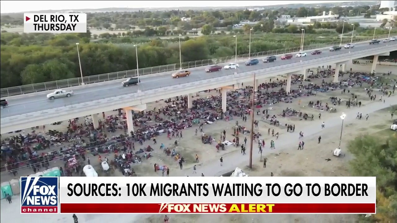10K migrants waiting to go to border: sources
