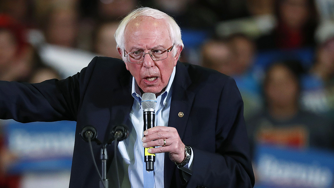 Sanders campaign says Bernie would go back to Obama's policies on Cuba