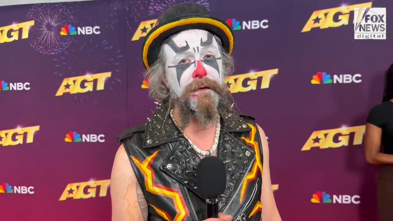 ‘AGT’ performer Jelly Boy the Clown details shocking sword swallowing act