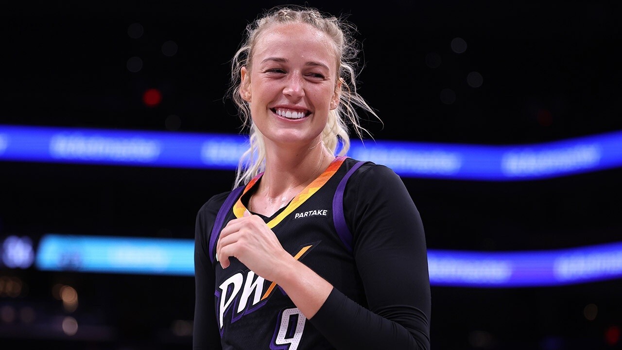 Phoenix Mercury’s Sophie Cunningham talks WNBA playoffs, viral pregame fits