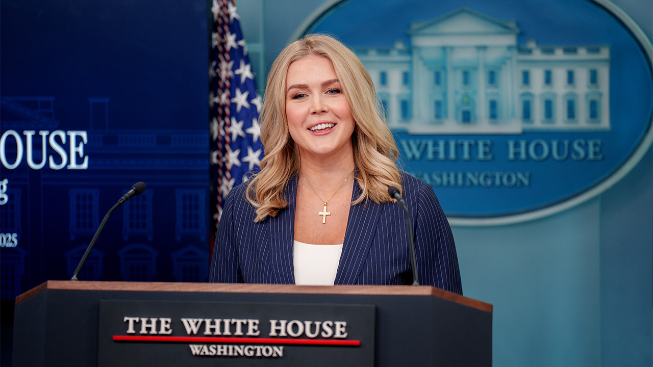  Press Secretary Karoline Leavitt holds a White House property   briefing amid the propulsion  for a ceasefire successful  Ukraine