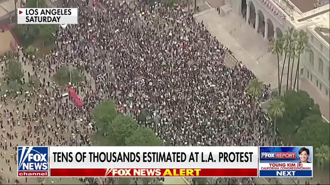 Los Angeles anti-Trump protest draws thousands of participants