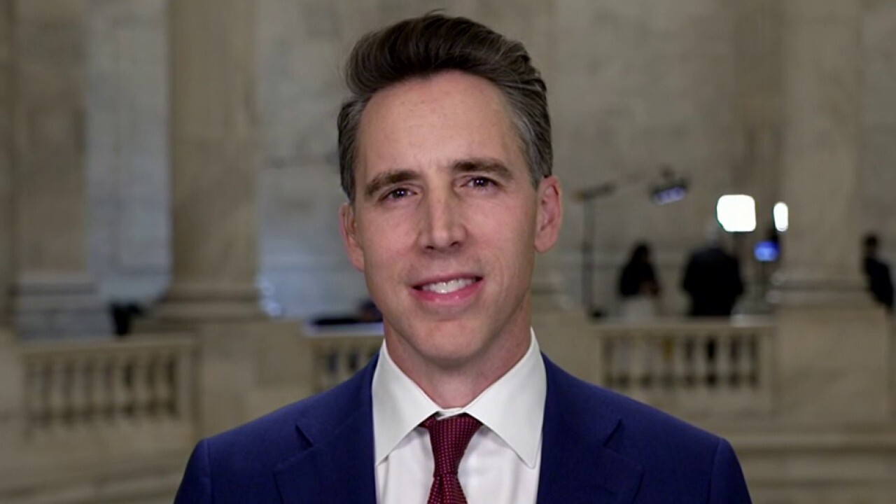 Sen. Josh Hawley compares 'slander' of Matt Gaetz to Brett Kavanaugh: 'Let the guy speak!'