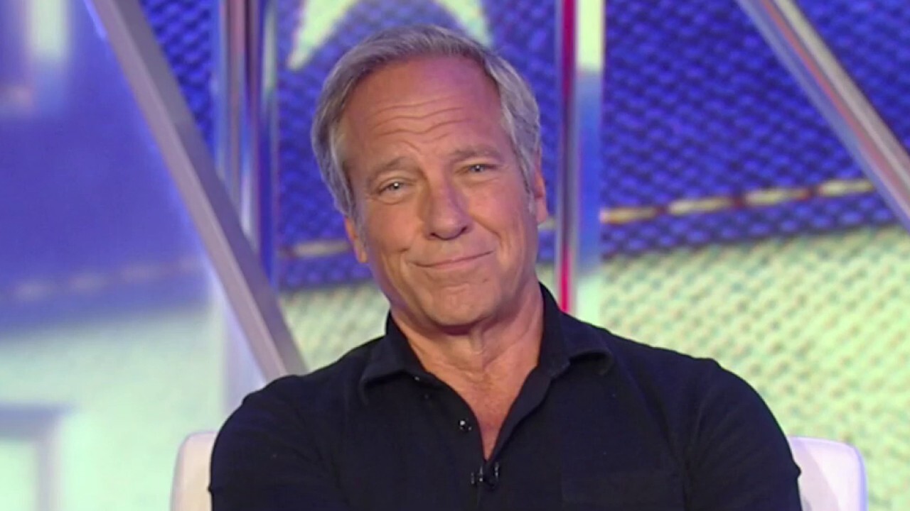 'How America Works' host Mike Rowe touts his new film 'Something to Stand For' and how it's important to appreciate the United States as a work in progress on 'One Nation.'