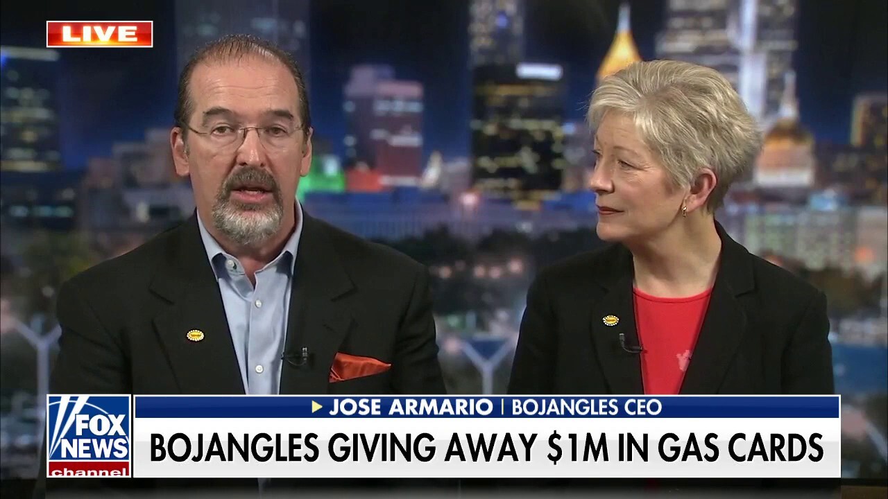 Bojangles CEO Joe Armario and chief brand and marketing officer Jackie Woodward join 'Fox & Friends First' to discuss their initiative to lessen the pain at the pump for some of their customers.