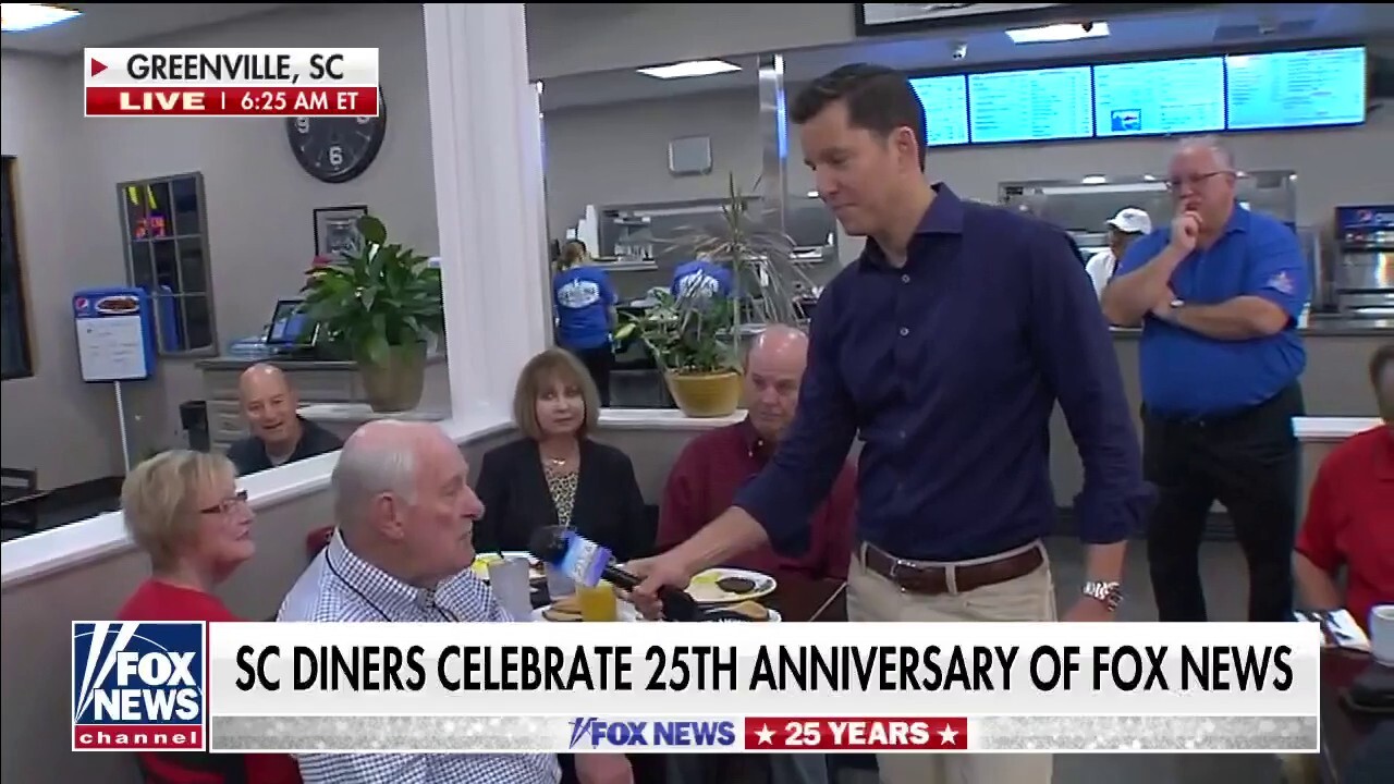 South Carolina diners celebrate Fox News' 25th anniversary