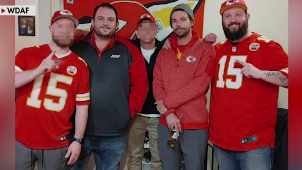 Chiefs fans found dead in friend's backyard 'clearly suspicious': Fmr homicide detective