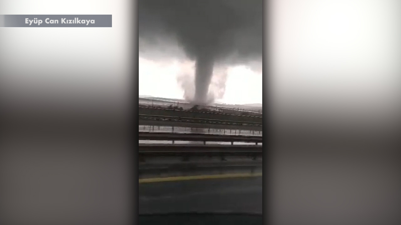 Large waterspout moves across lake in Turkey