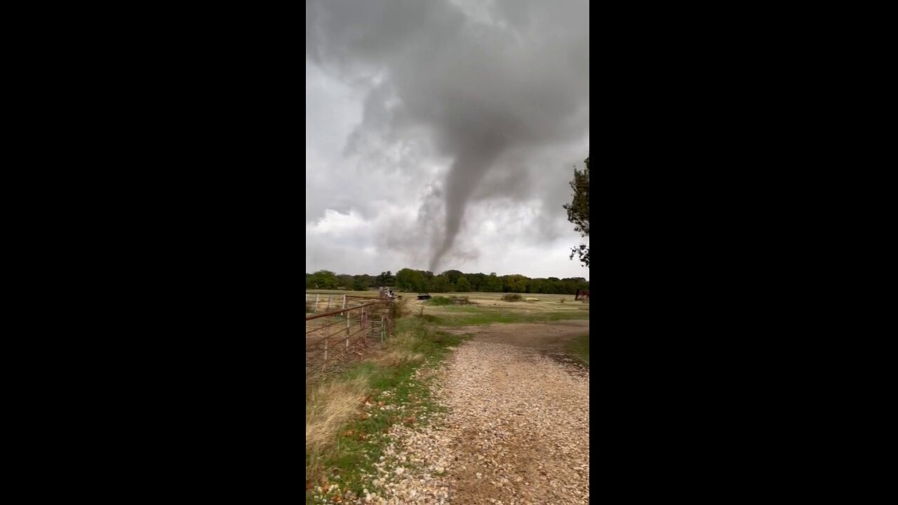 Video shows tornado barreling through East Texas