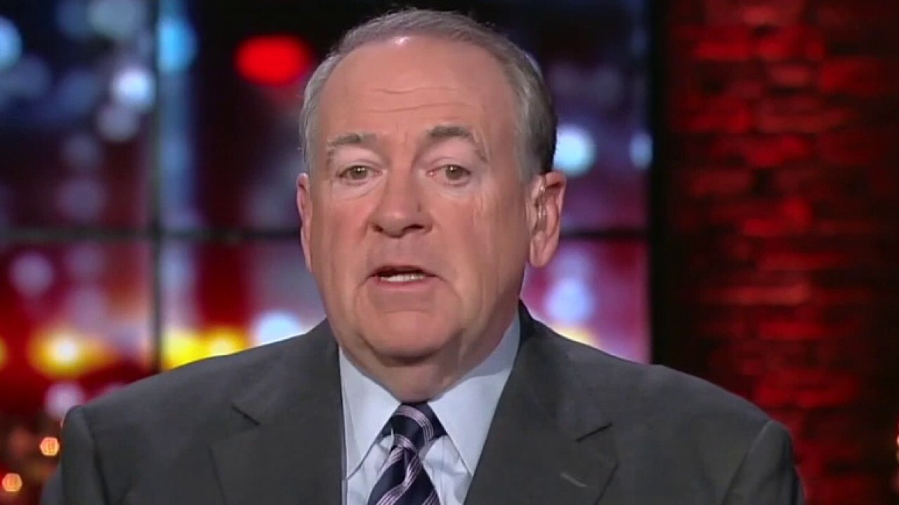 Mike Huckabee We will be in a 'world of hurt' if Democrats win