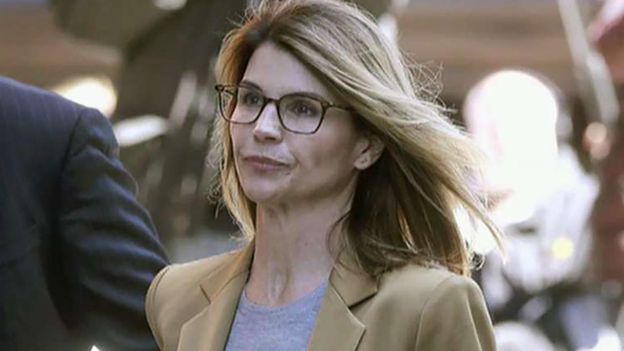 Loughlin accuses federal prosecutors of withholding evidence in college admissions scandal