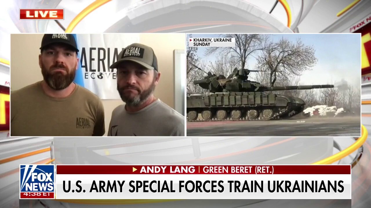 Retired US Army Green Berets training Ukrainian soldiers
