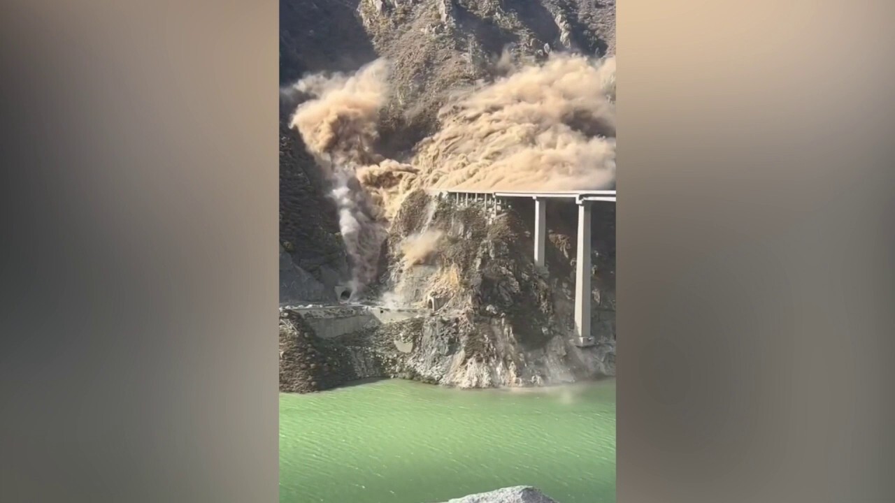 Bridge at Chinese hydropower station collapses just months after reopening
