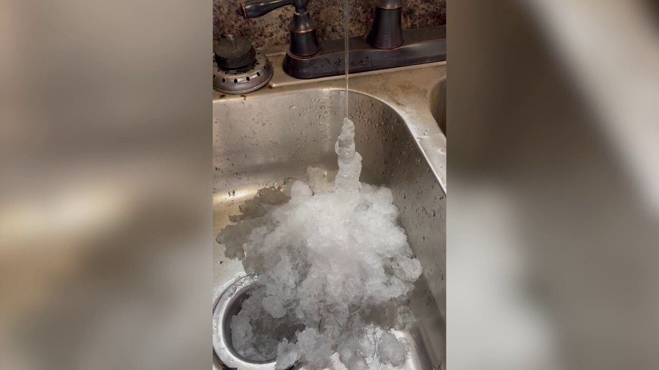 Water freezes straight from the tap in Oklahoma