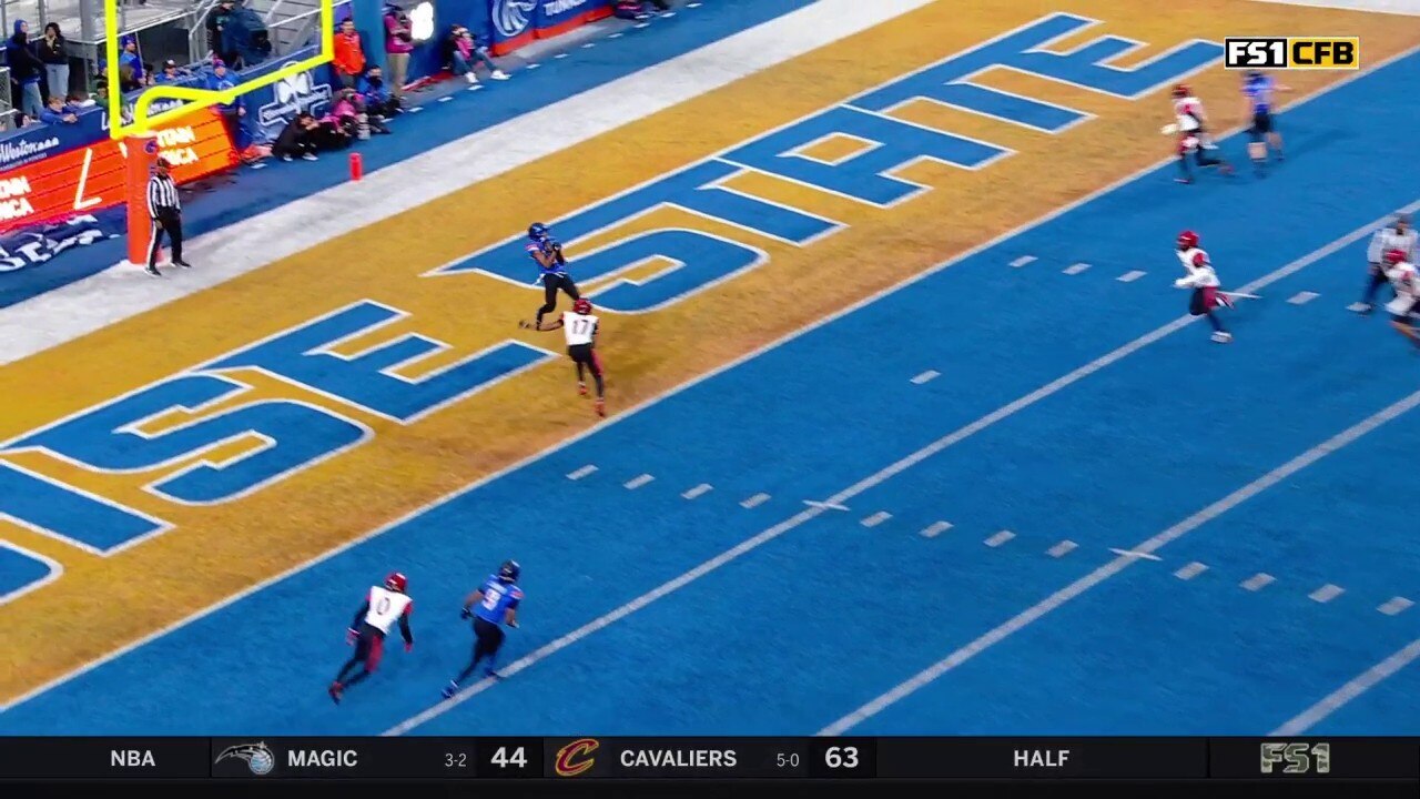 Maddux Madsen finds Latrell Caples for an 19-yard TD. giving Boise State the lead over San Diego State