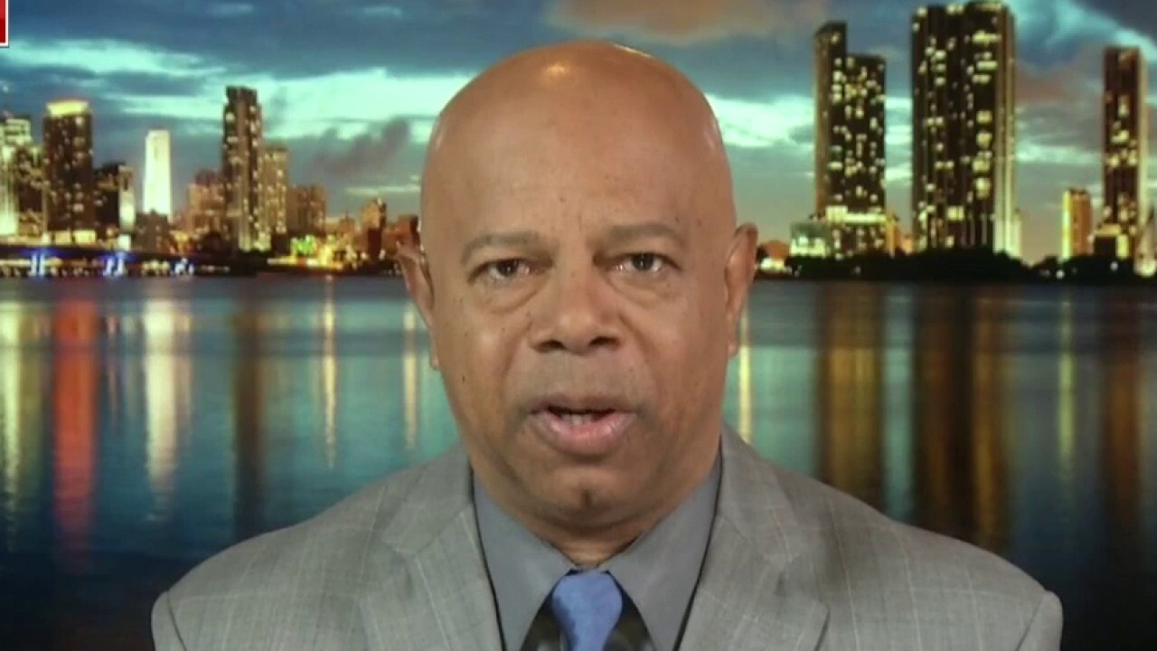 Border crisis is a ‘train wreck’ of a situation: David Webb