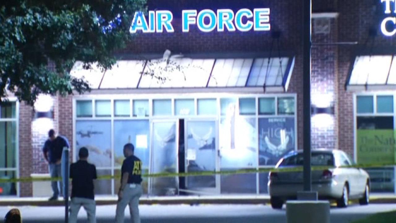 Possible pipe bomb attack at Oklahoma Air Force office