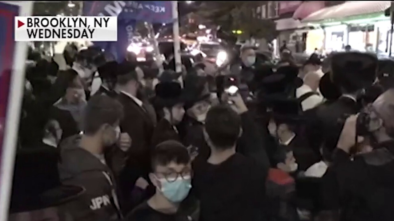Orthodox Jews gather in NYC to oppose coronavirus restrictions