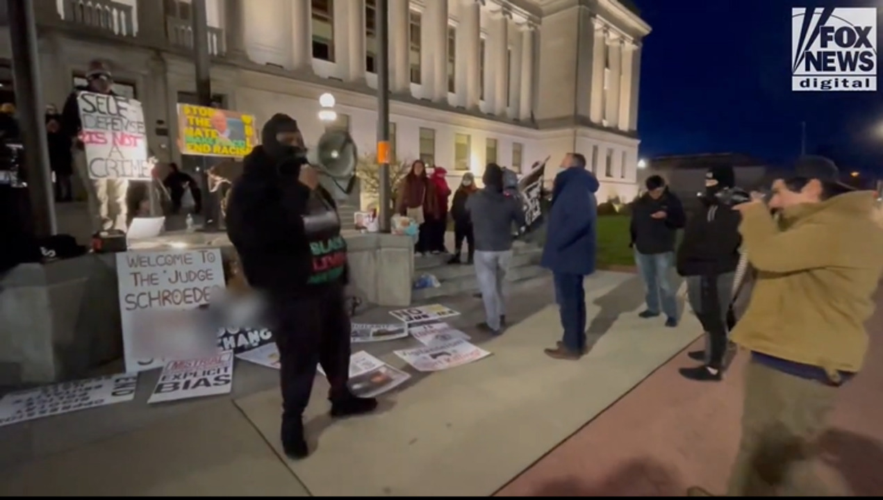 Protesters chant outside Kenosha courthouse after attorneys wrap up closing arguments