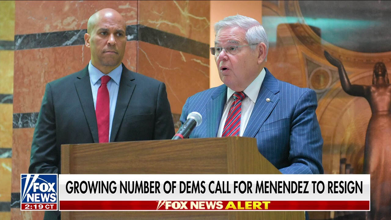 Democrats calling on Menendez to resign amid alleged bribery scandal