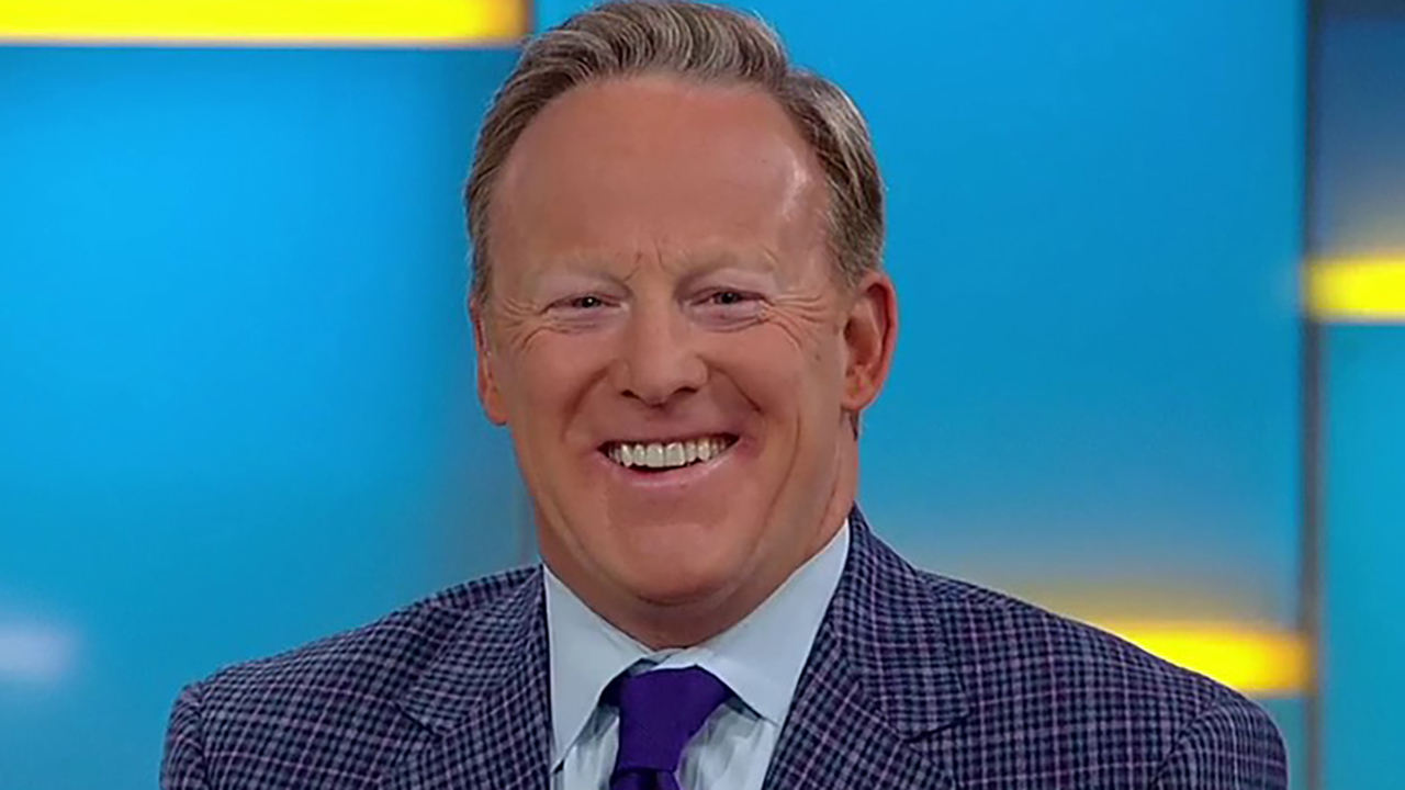 Sean Spicer talks impeachment, Iowa caucuses, State of the Union