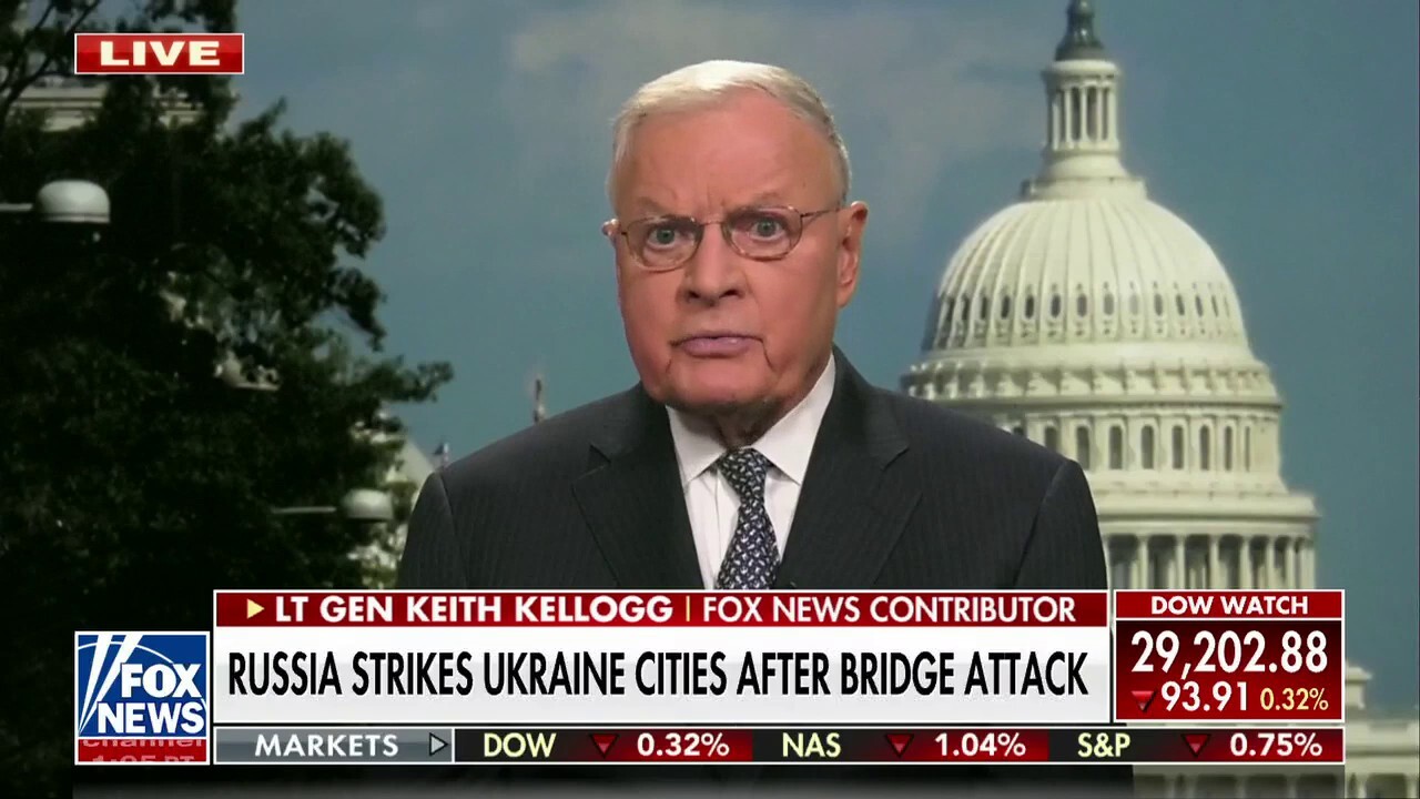 US hasn't helped the Ukrainians win this fight as much as it should: Gen Keith Kellogg 
