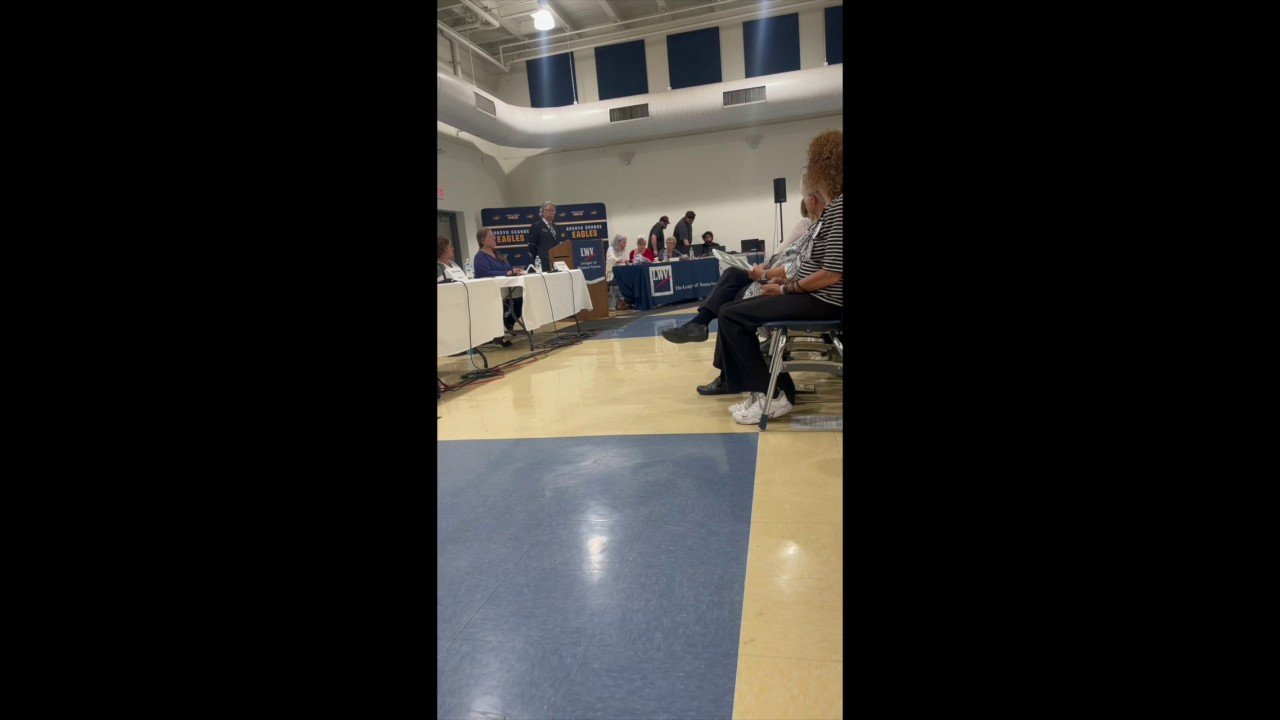 California public forum emptied over 'Save Girls Sports' shirt.mp4