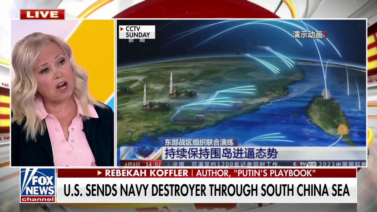 Американските и филипинските военни сили потопиха кораб по време на широкомащабни учения в оспорваното Южнокитайско море