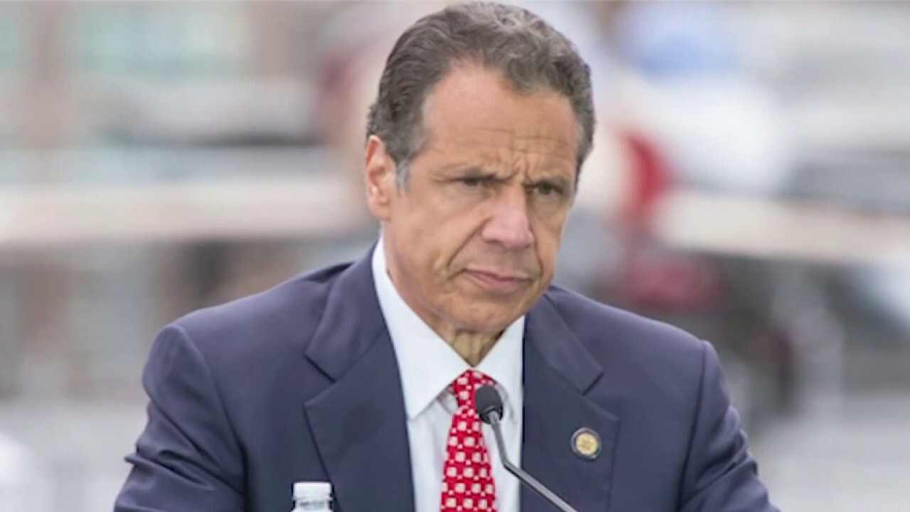 Governor Cuomo shifts blame over controversial nursing home order