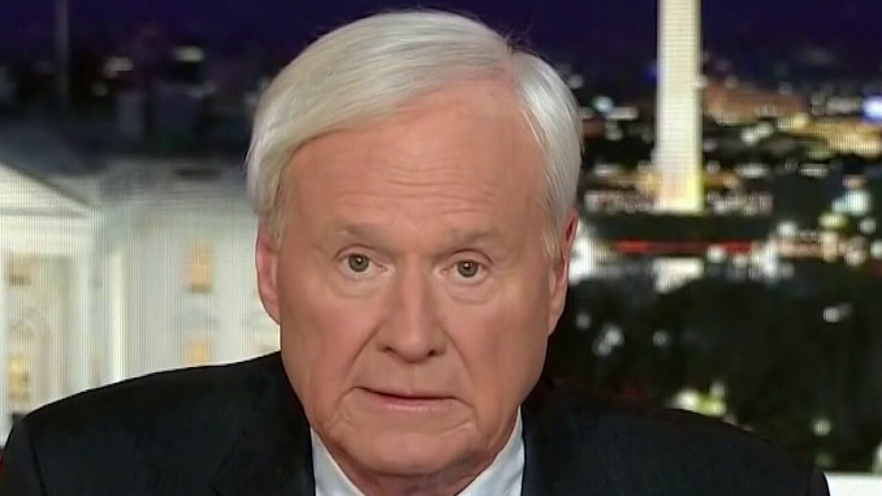 Chris Matthews apologizes