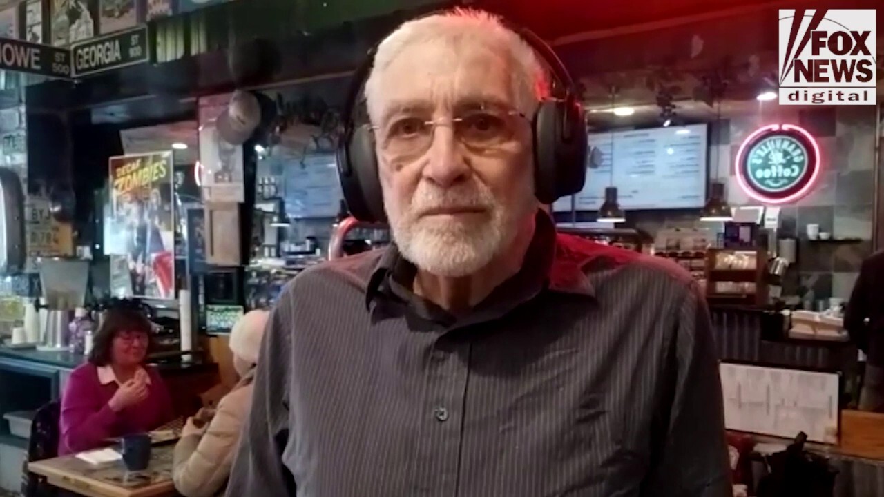 Coffee shop owner creates enormous carrot cake aiming for world record