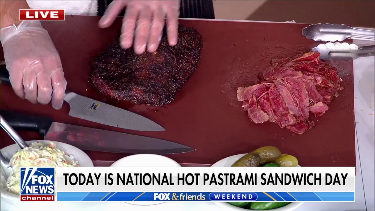 How do you make a hot pastrami sandwich?