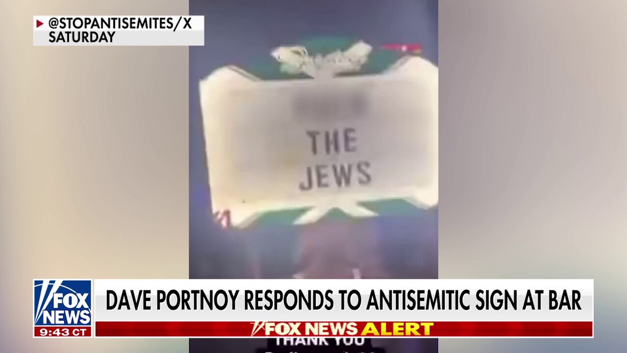 'Furious' Dave Portnoy sending culprits behind antisemitic bar sign to Auschwitz